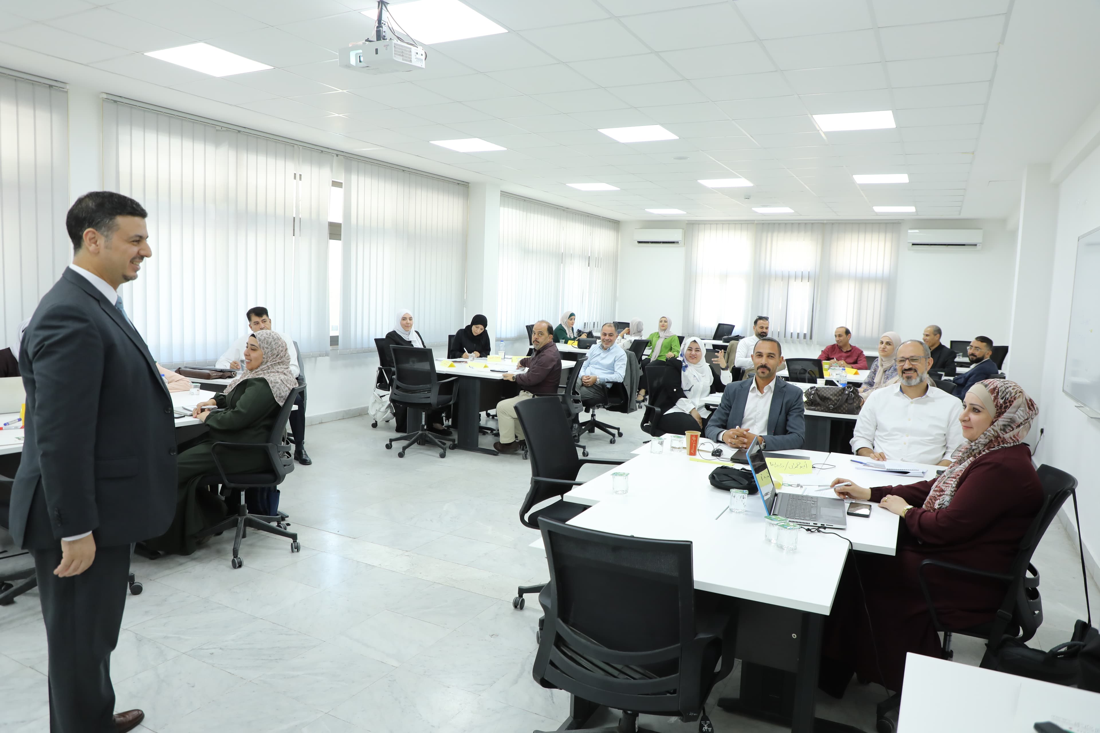 إطلاق برنامج القيادات التنفيذية