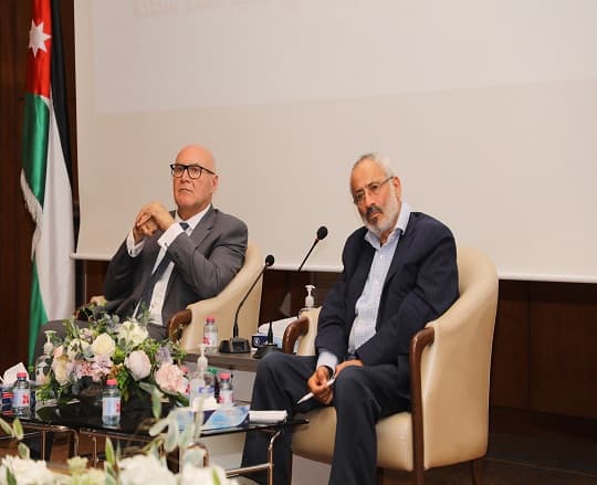اللقاء العام الأول للأمناء والمديرين العامين مع معالي مهند شحادة