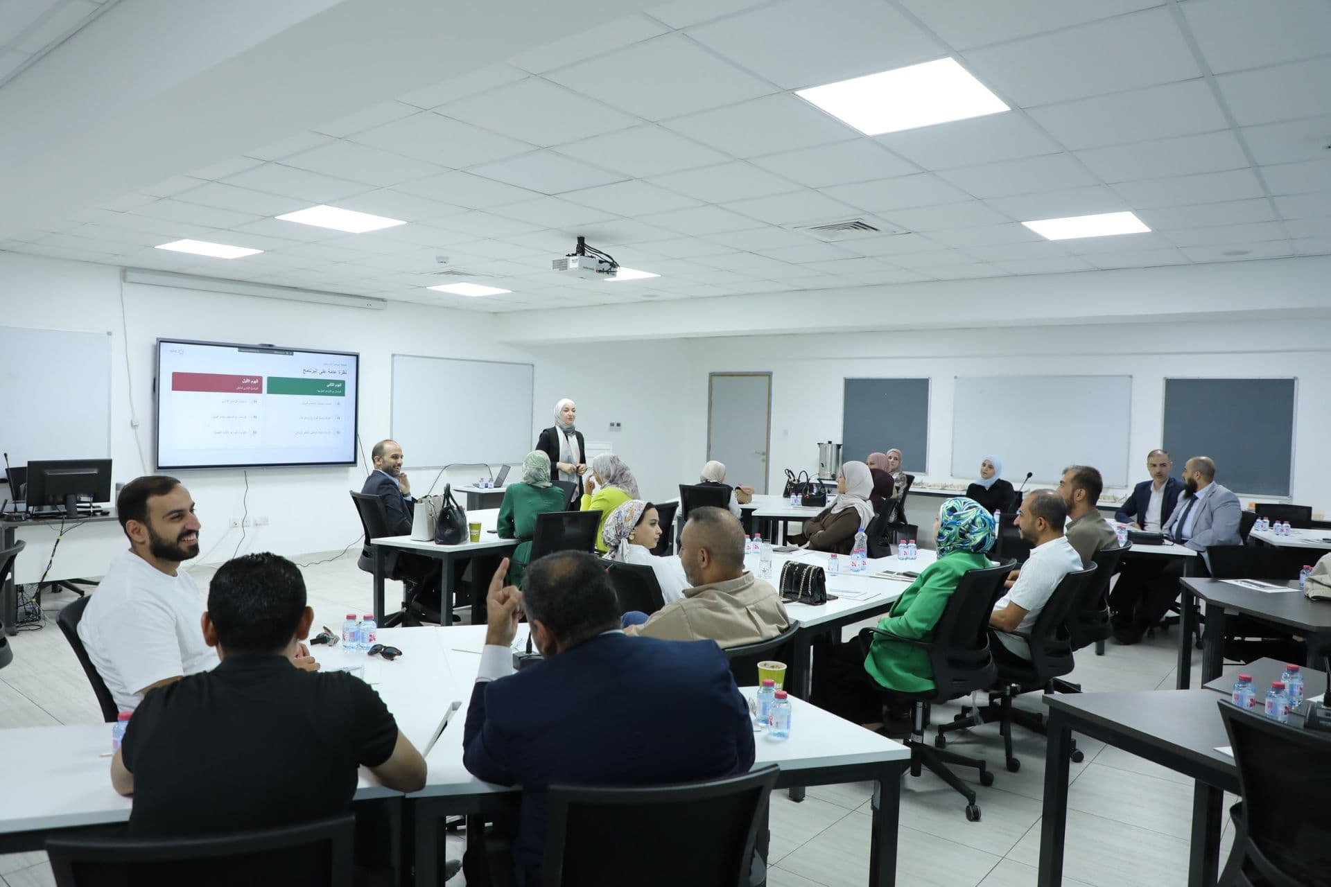 برنامج "إدارة التغيير والابتكار الحكومي"