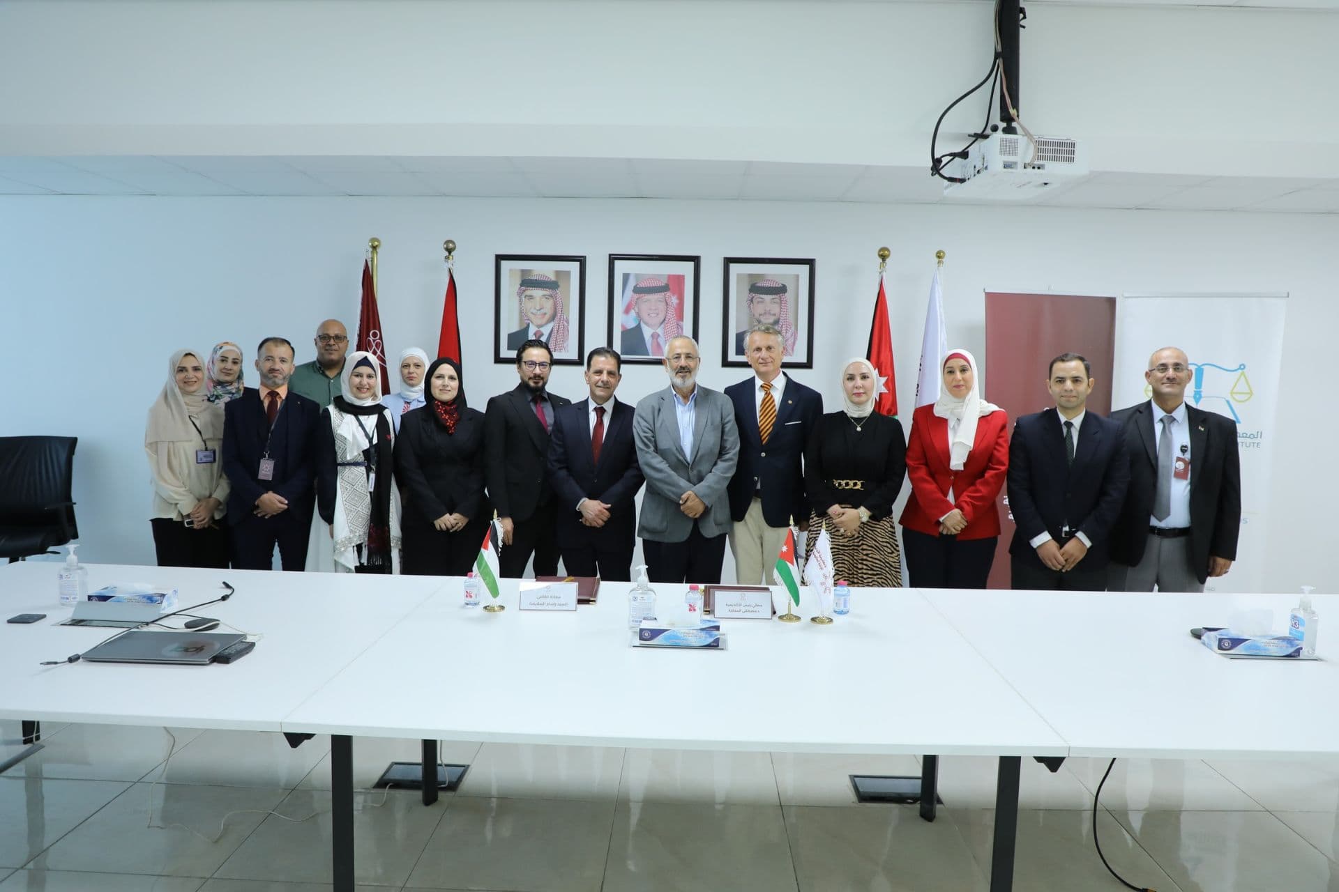 	مذكرة تفاهم مع المعهد القضائي الفلسطيني لتعزيز بناء القدرات